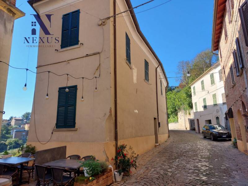 Casa Bi - Trifamiliare Cartoceto - Centro, Cartoceto
