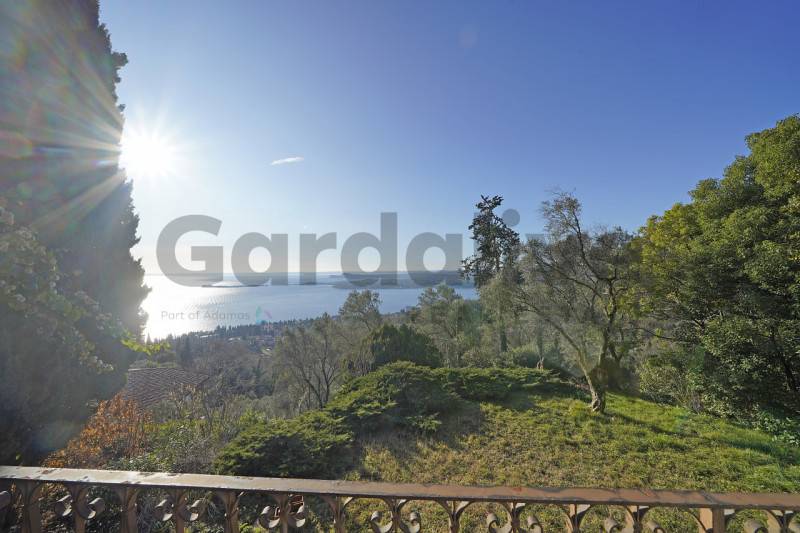 Appartamento Gardone Sopra, Gardone Riviera