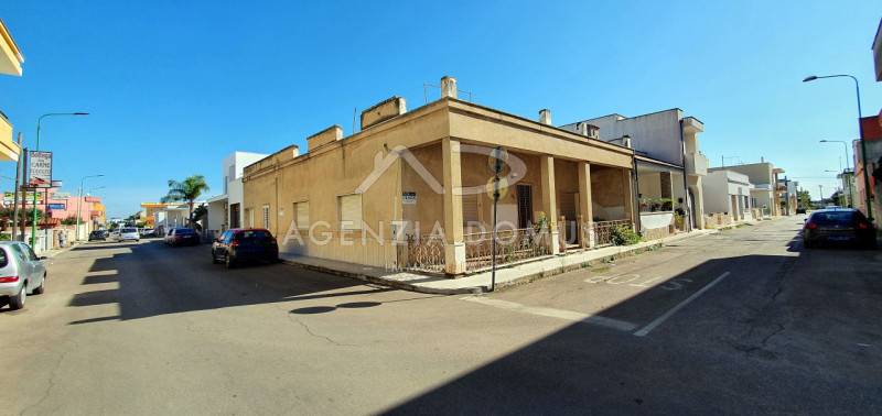 Casa indipendente, Racale