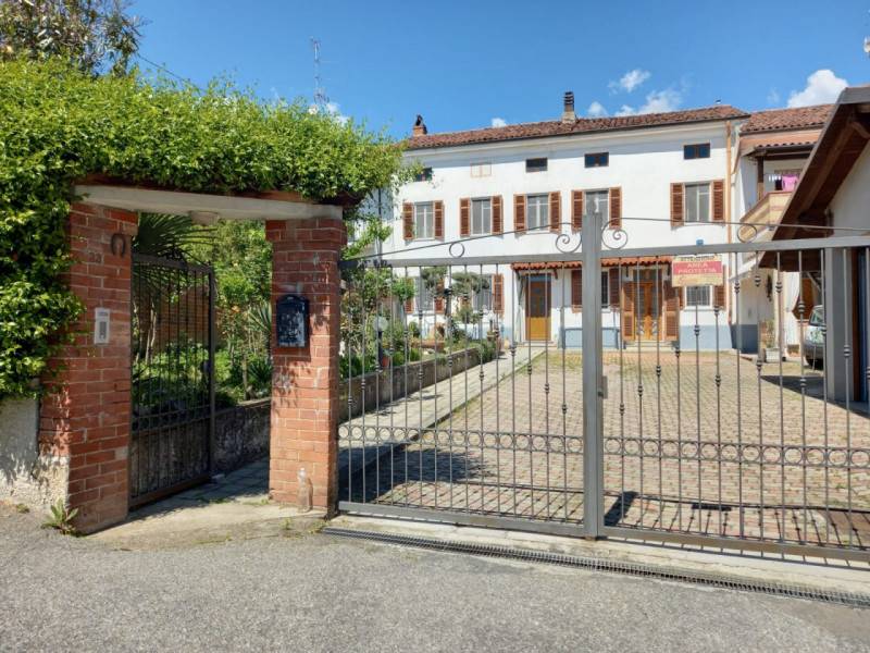 Villa Mirabello Monferrato, Mirabello Monferrato
