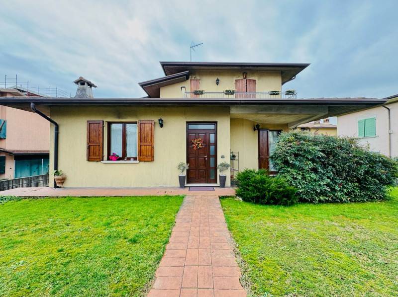 Villa, Calvisano