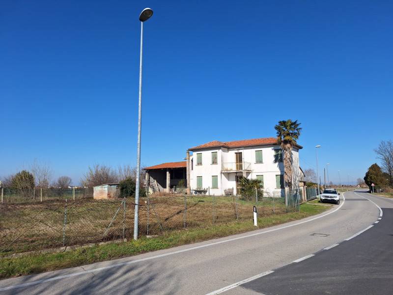 Casa indipendente Campagna Lupia, Campagna Lupia