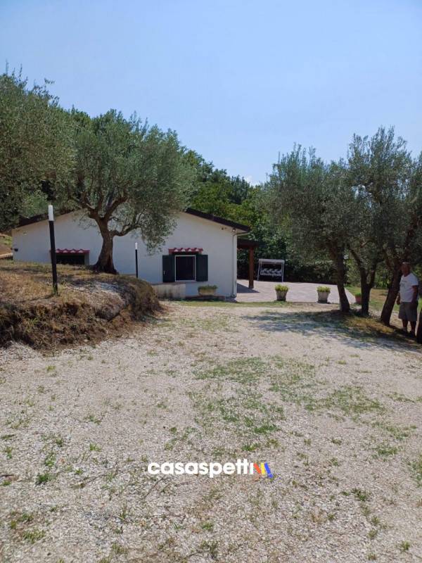Casa indipendente Muro Lucano, Muro Lucano