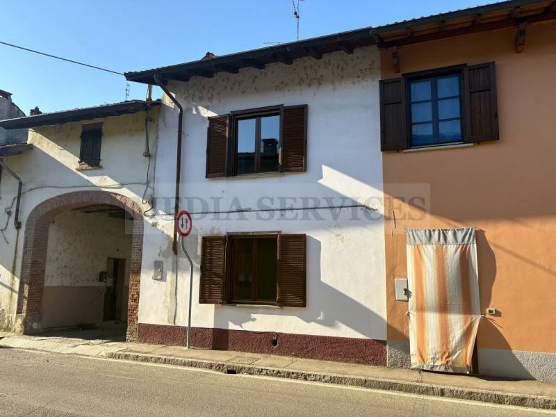 Casa Bi - Trifamiliare Dorno - Centro, Dorno