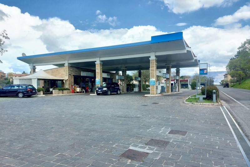 Attività  commerciale, Montefalco