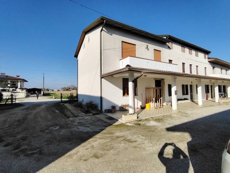 Casa Bi - Trifamiliare, Massanzago