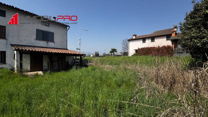 Casa Bi - Trifamiliare, Malo