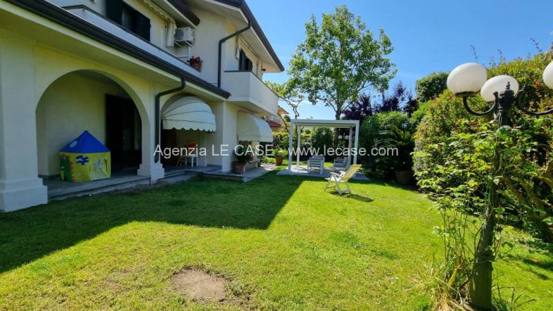 Villa, Forte dei Marmi