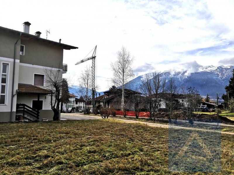 Terreno edificabile Toss, Ton