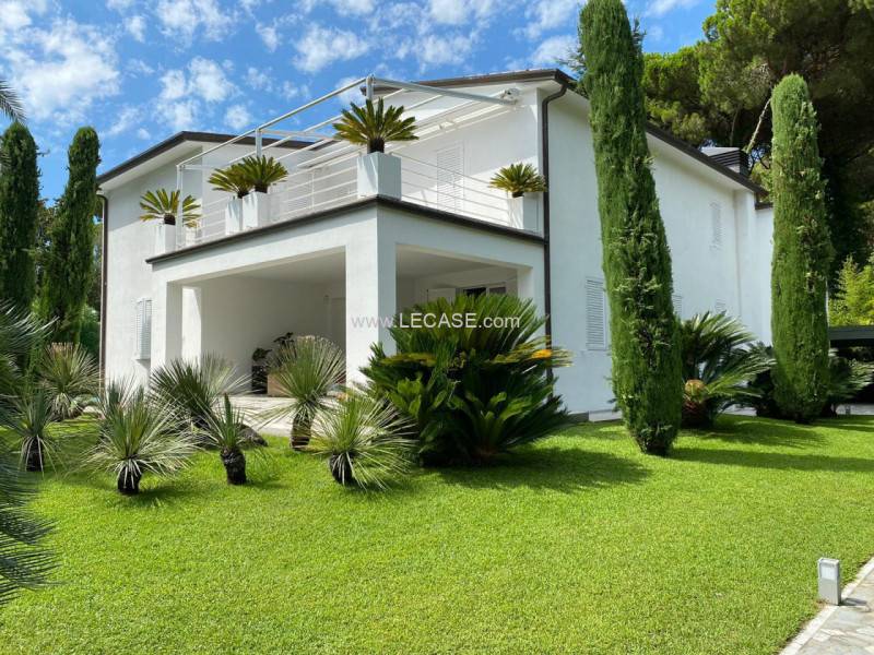 Villa Roma Imperiale, Forte dei Marmi