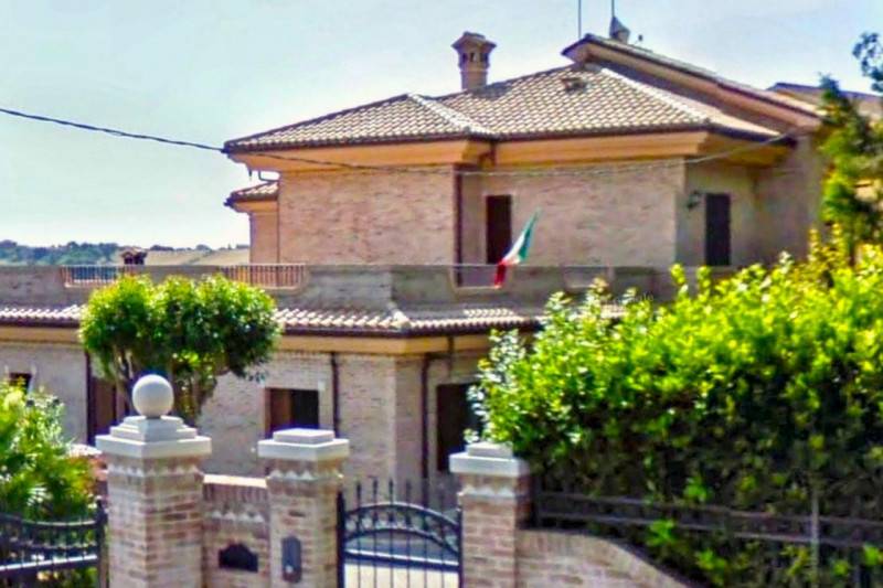 Villa, Cingoli
