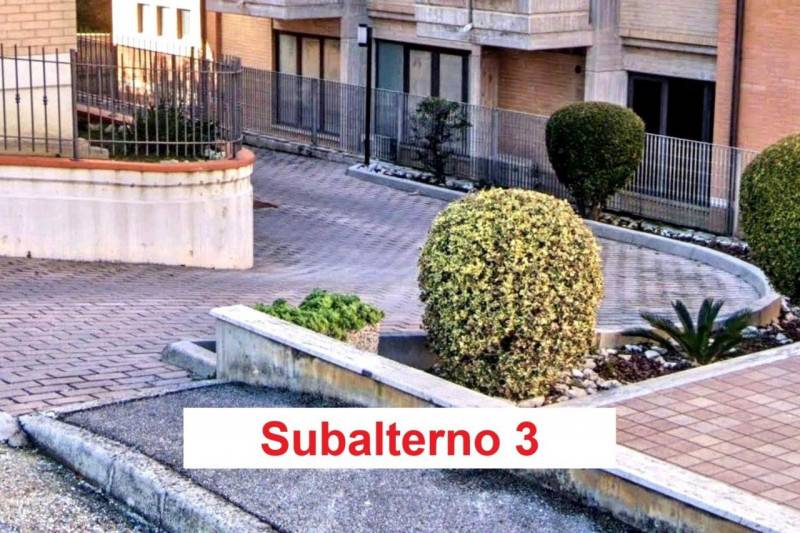 Box - Garage - Posto Auto, Appignano