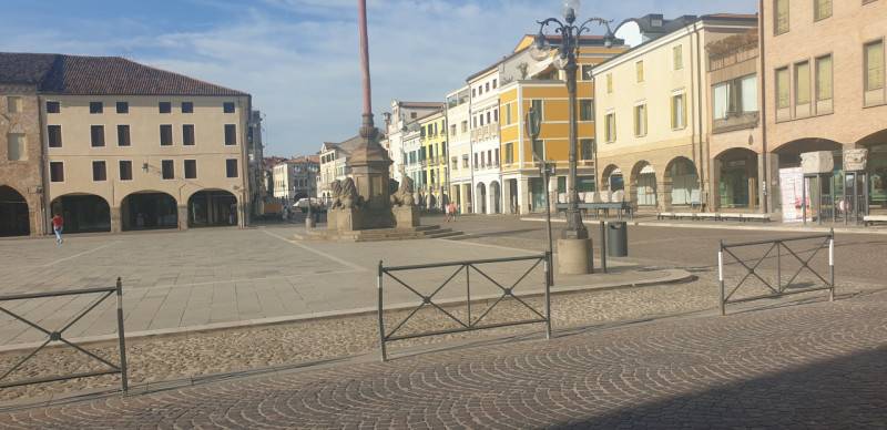 Negozio Este - Centro, Este