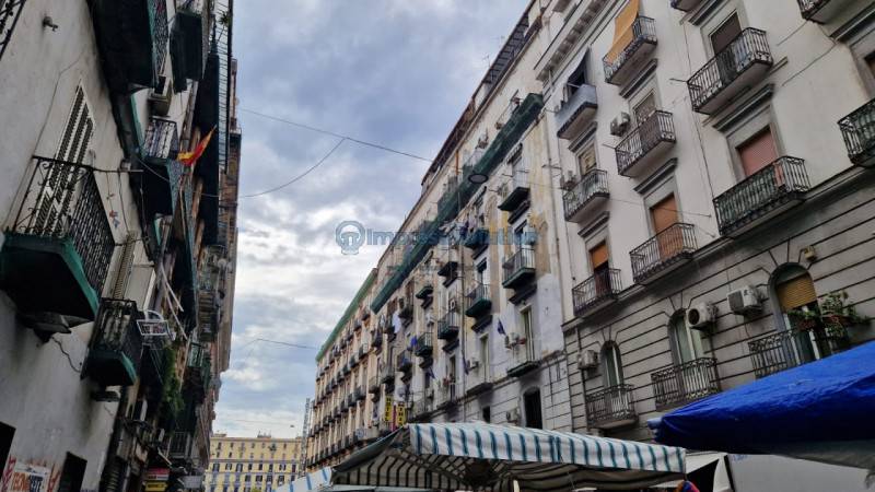 Negozio Vasto, Napoli