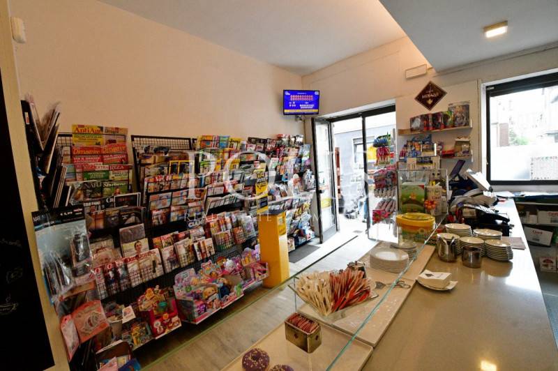 Attività  commerciale Borghi, Como