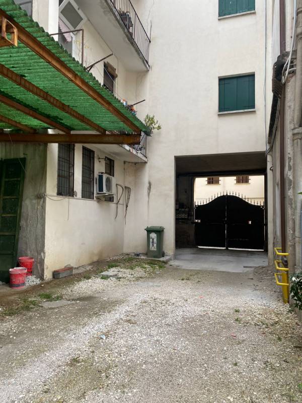 Box - Garage - Posto Auto San Felice, Vicenza