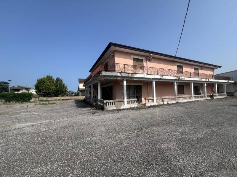 Attività  commerciale Santa Maria Assunta, Campolongo Maggiore