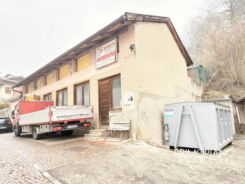 Magazzino - Deposito Cavareno, Cavareno