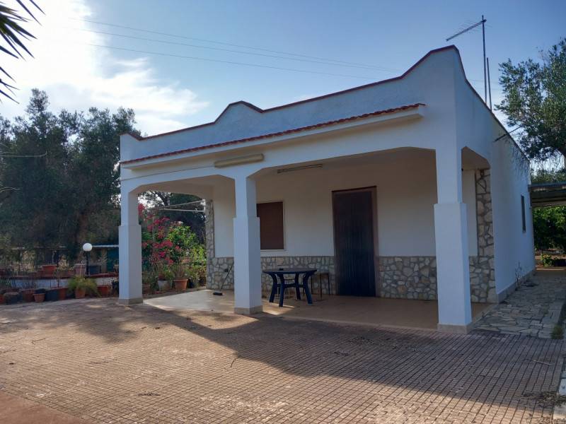 Villa, Latiano