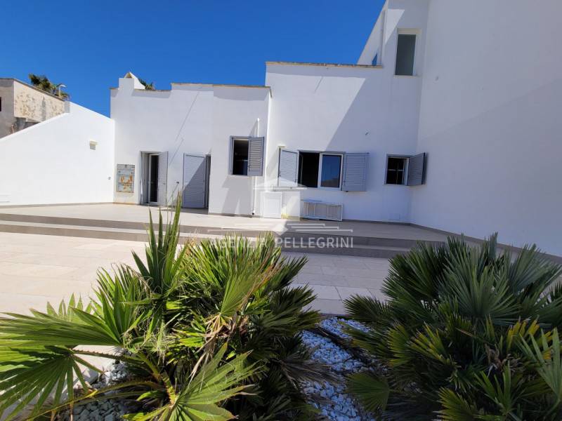 Casa Bi - Trifamiliare Taviano, Taviano