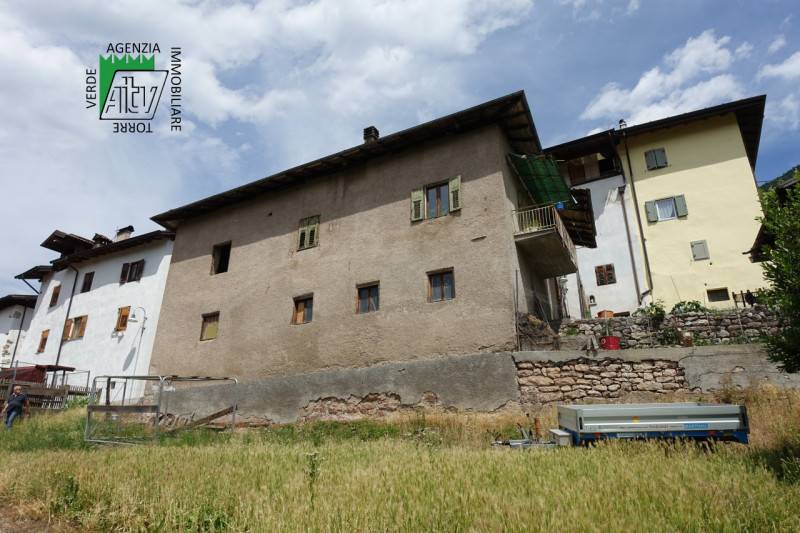 Casa indipendente Masi, Ton