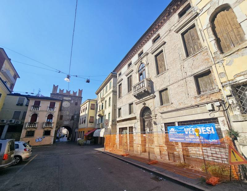 Palazzo - Stabile Centro, Rovigo