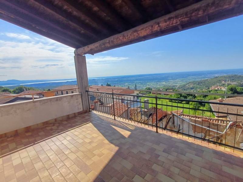 Casa indipendente Ronco, Serle