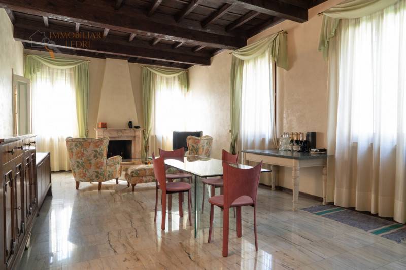 Villa, San Giorgio Bigarello