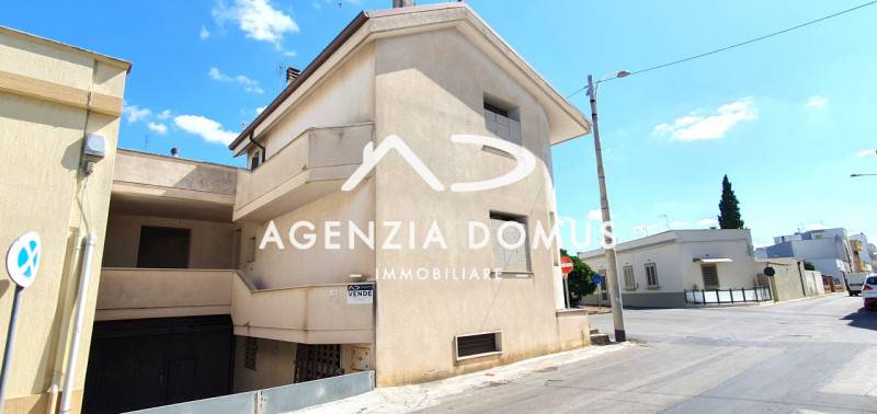 Casa indipendente Melissano - Centro, Melissano