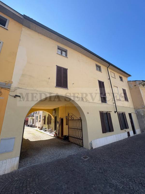 Casa Bi - Trifamiliare Dorno - Centro, Dorno