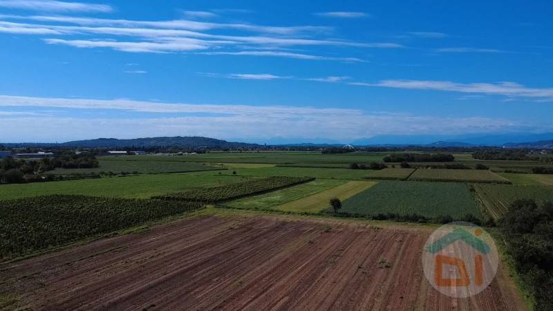 Terreno agricolo Gradisca d 'Isonzo, Gradisca d'Isonzo