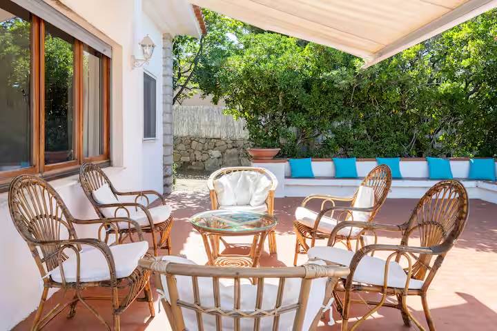 Villa, San Teodoro