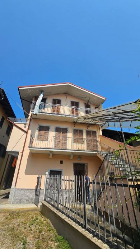 Casa indipendente, Salassa