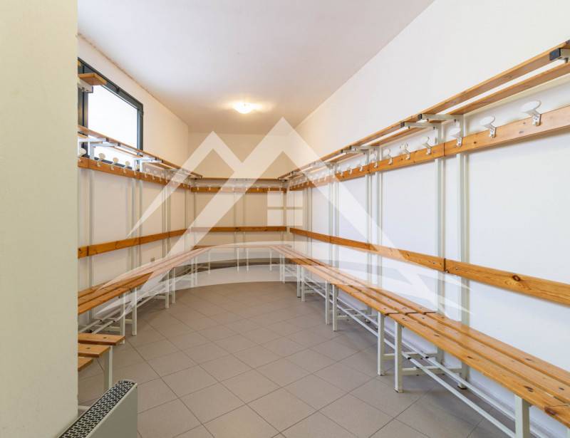 Attività  commerciale, Porto Torres
