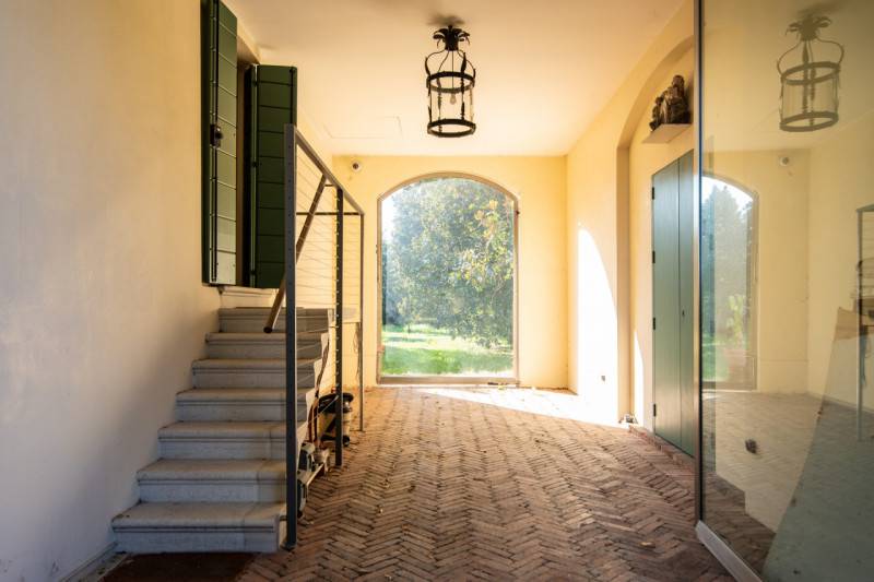 Villa, Dolo