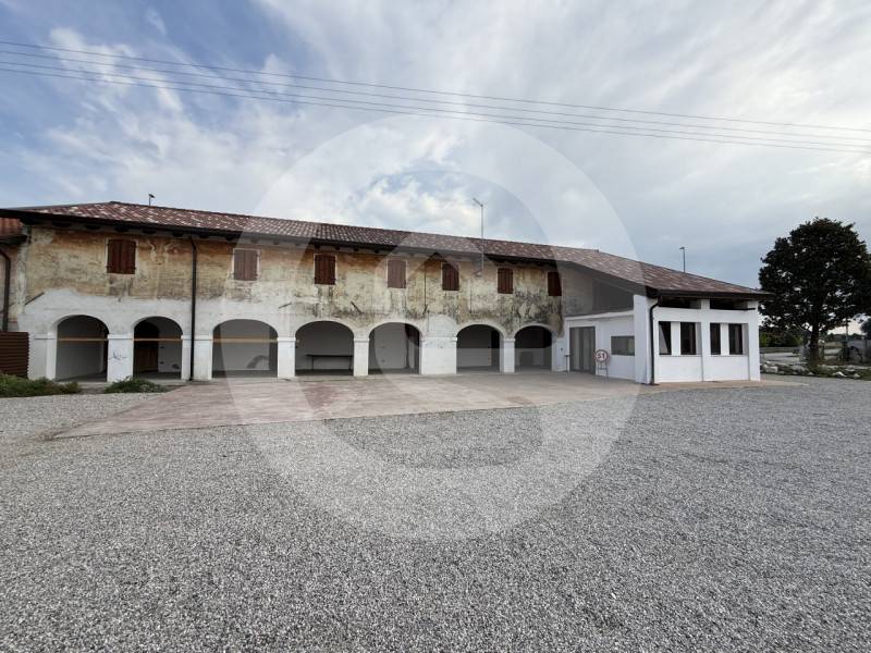 Villa, Massanzago