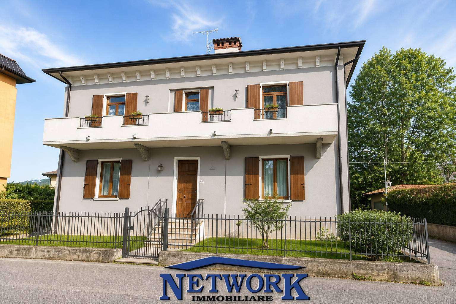 Villa via beccalossi, Prevalle