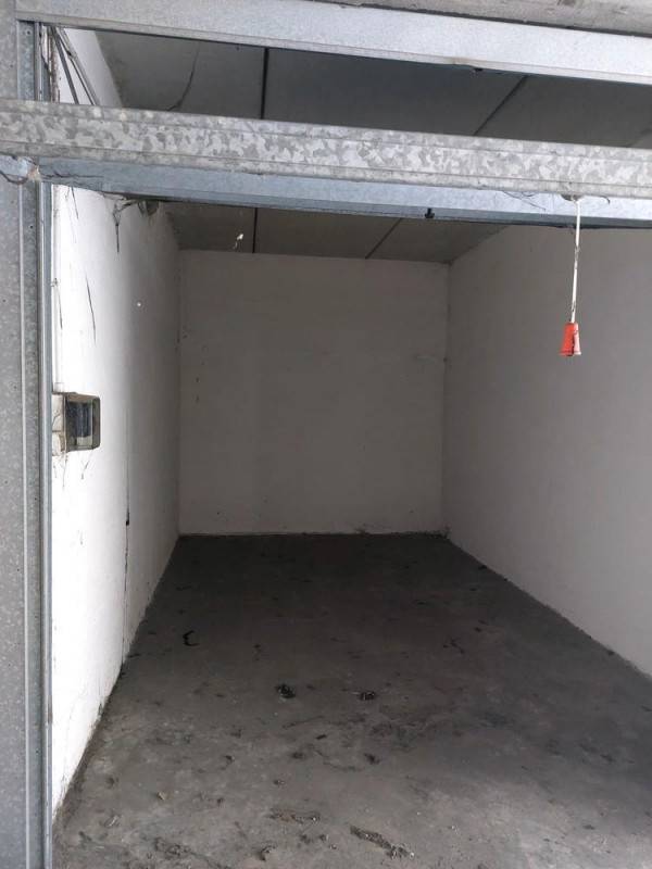 Box - Garage - Posto Auto, Roma