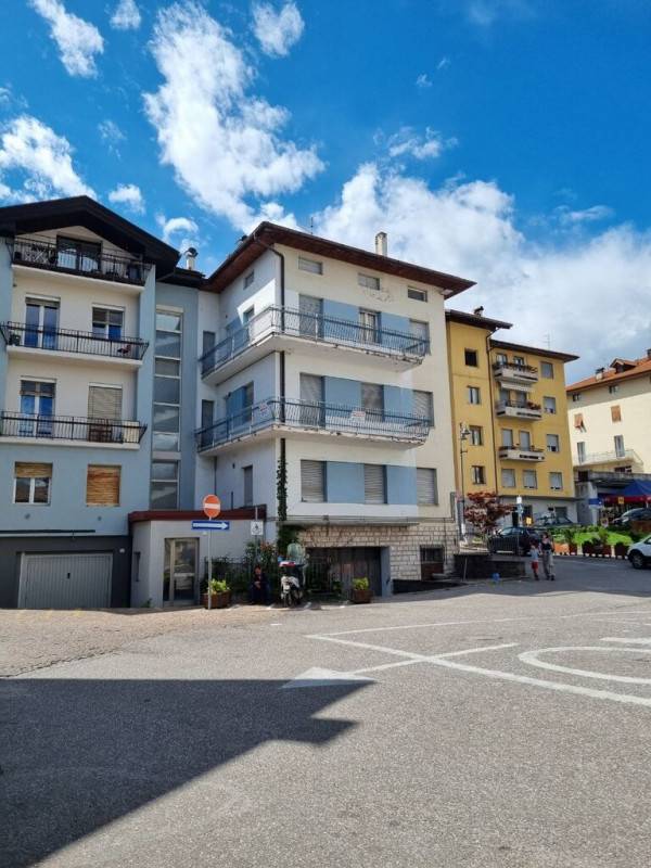 Casa Bi - Trifamiliare Tuenno, Ville d'Anaunia