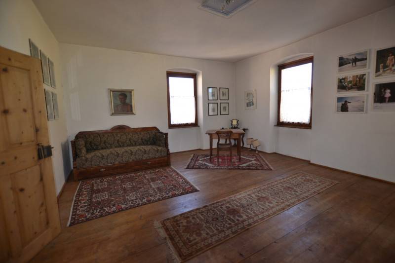 Appartamento, Romeno