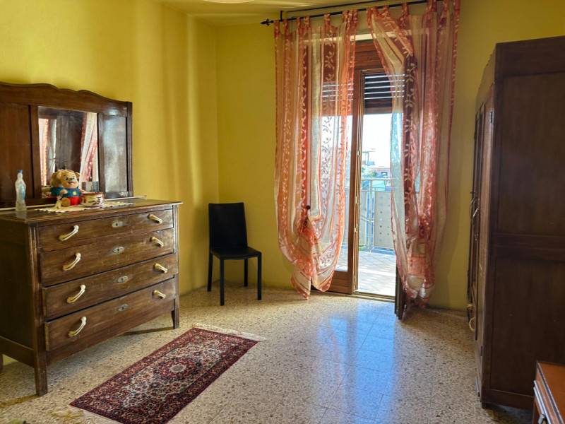 Casa indipendente, Serle