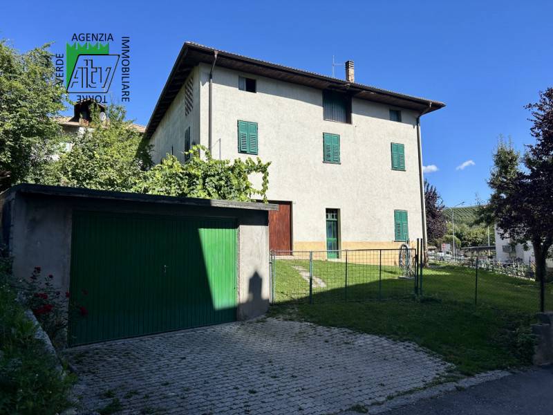 Casa indipendente Tuenno, Ville d'Anaunia