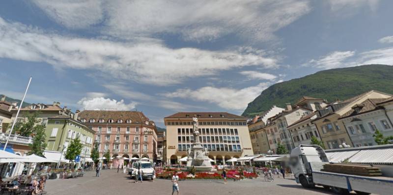 Ufficio Bolzano, Bolzano