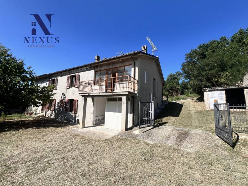 Casa Bi - Trifamiliare Villa Palombara, Montefelcino