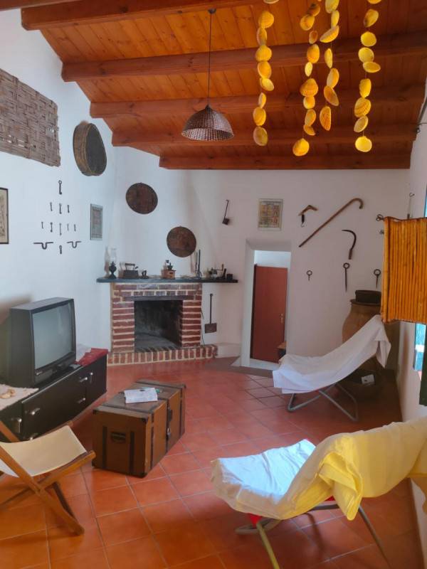 Casa indipendente, Barcellona Pozzo di Gotto