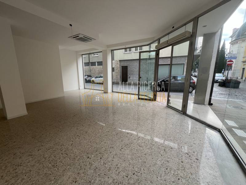 Negozio Schio - Centro, Schio