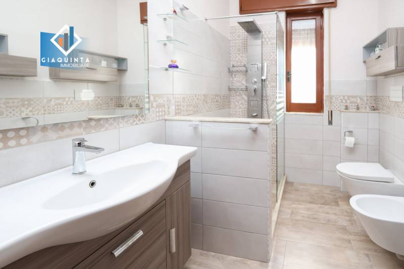 Casa indipendente Ramacca, Ramacca