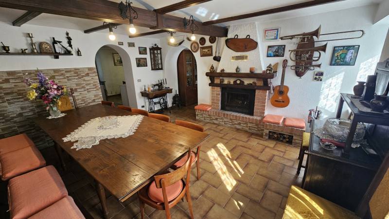 Casa indipendente, Frinco