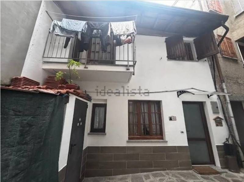 Casa indipendente, Cadegliano-Viconago
