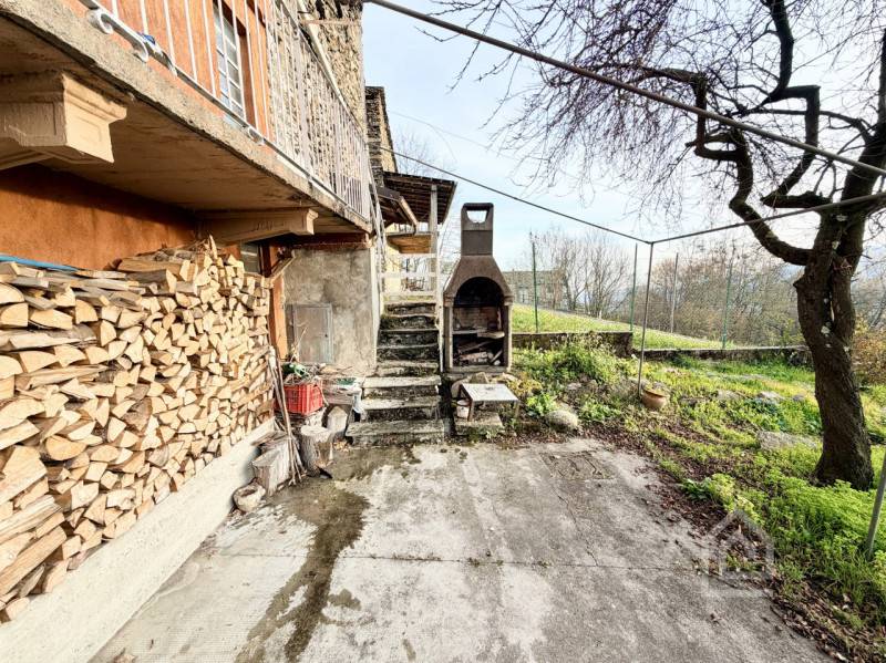 Casa indipendente Pont - Canavese, Pont Canavese